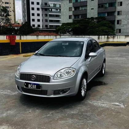 FIAT LINEA 1.8 ESSENCE 16V FLEX 4P MANUAL
